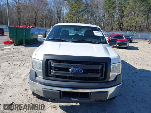 2014 Ford F-150 XL with VIN 1FTFX1EF0EKF01068, listed as a IAAI auction lot 41641910 with 212,728 mi miles. Bid and sale history available at carsss.com. Image 6.