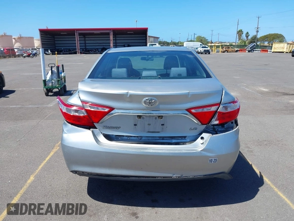 2016 Toyota Camry XLE with VIN 4T1BF1FK4GU148625, listed as a IAAI auction lot 41742421 with 88,582 mi miles. Bid and sale history available at carsss.com. Image 16.