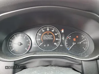 2024 Mazda CX-50 S Select with VIN 7MMVABAMXRN198957, listed as a Copart auction lot 57580945 with 11,982 mi miles and Salvage title. Bid and sale history available at DreamBid. Image 9.