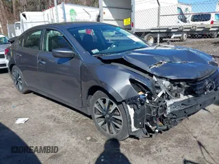 2018 Nissan Altima 2.5 S with VIN 1N4AL3AP8JC212143, listed as a IAAI auction lot 39141988 with 104,351 mi miles. Bid and sale history available at carsss.com. Image 1.