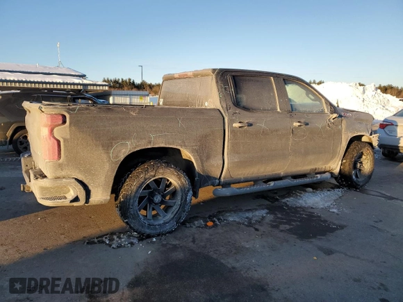 2021 Chevrolet Silverado 1500 RST with VIN 3GCUYEED0MG395057, listed as a Copart auction lot 45287335 with 52,874 mi miles and Salvage Title. Bid and sale history available at carsss.com. Image 3.