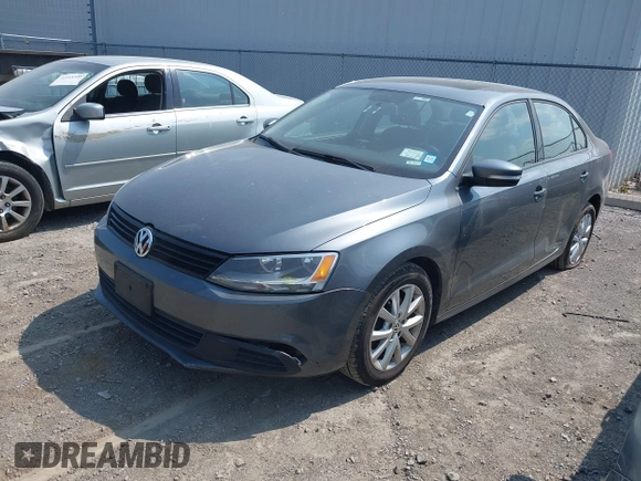 2012 Volkswagen Jetta SE с VIN 3VWDP7AJ3CM309148, выставлен на аукционе IAAI как лот 42417795 с пробегом 136 449 миль миль и . История ставок и продаж доступна на DreamBid. Изображение 2.