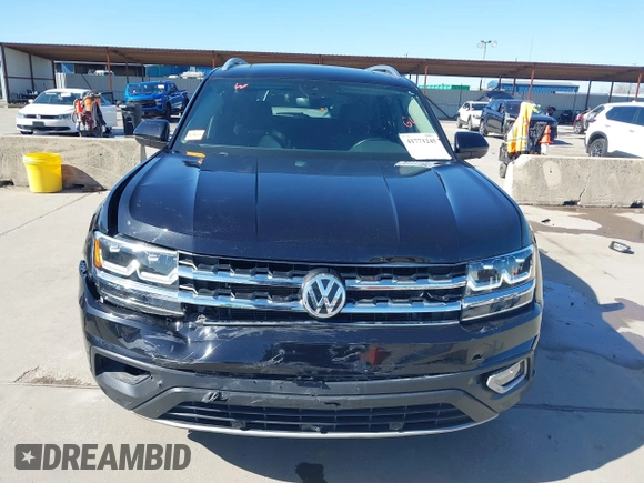 2018 Volkswagen Atlas SEL Premium with VIN 1V2NR2CA3JC542820, listed as a IAAI auction lot 41771245 with 68,462 mi miles and . Bid and sale history available at DreamBid. Image 13.