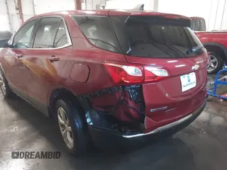 2020 Chevrolet Equinox LT z VIN 2GNAXKEV2L6276893, wystawiony jako IAAI lot #41317709 z przebiegiem 112 437 mil mil oraz . Historia ofert i sprzedaży dostępna na DreamBid. Obrazek 3.
