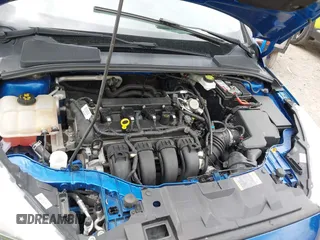 2018 Ford Focus SE z VIN 1FADP3F21JL212029, wystawiony jako IAAI lot #42258350 z przebiegiem 91 939 mil mil oraz . Historia ofert i sprzedaży dostępna na DreamBid. Obrazek 10.