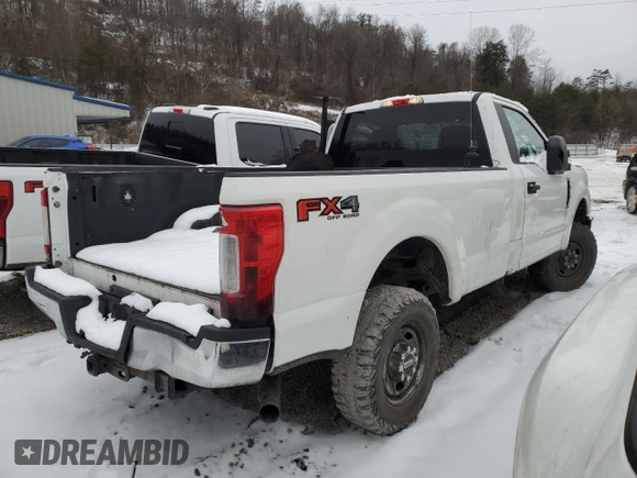 2017 Ford Super Duty F-250 SRW XLT with VIN 1FTBF2B67HEE34807, listed as a Copart auction lot 37773064 with Not Provided miles and Salvage Title. Bid and sale history available at carsss.com. Image 3.