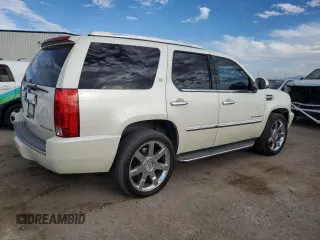 2009 Cadillac Escalade z VIN 1GYFK43589R134714, wystawiony jako Copart lot #48084395 z przebiegiem 154 359 mil mil oraz Czysty tytuł • Clean title. Historia ofert i sprzedaży dostępna na DreamBid. Obrazek 3.