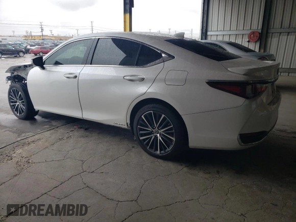 2022 Lexus ES 300h z VIN 58ADA1C15NU023464, wystawiony jako Copart lot #49334875 z przebiegiem 68 480 mil mil oraz Szkoda całkowita • Salvage title. Historia ofert i sprzedaży dostępna na DreamBid. Obrazek 2.