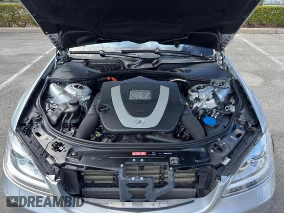 2010 Mercedes-Benz S 400 with VIN WDDNG9FB0AA311394, listed as a Copart auction lot 47423645 with 40,310 mi miles and Salvage Title. Bid and sale history available at DreamBid. Image 7.