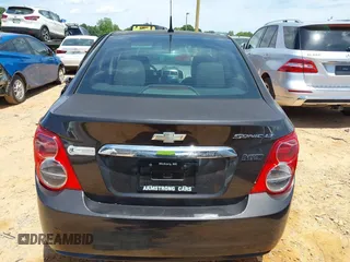 2014 Chevrolet Sonic LT с VIN 1G1JC5SH3E4139348, выставлен на аукционе IAAI как лот 42336984 с пробегом Не указан миль и . История ставок и продаж доступна на DreamBid. Изображение 16.