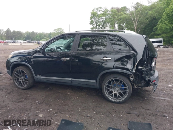 2012 Kia Sorento LX z VIN 5XYKTDA20CG218154, wystawiony jako IAAI lot #42428383 z przebiegiem 126 889 mil mil oraz . Historia ofert i sprzedaży dostępna na DreamBid. Obrazek 14.