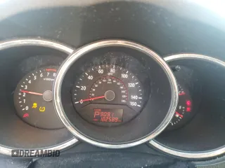 2011 Kia Sorento LX with VIN 5XYKT4A21BG067081, listed as a Copart auction lot 54592685 with 182,589 mi miles and Clean Title. Bid and sale history available at carsss.com. Image 9.