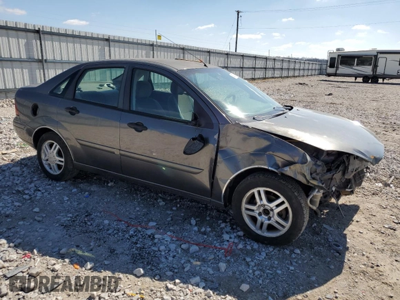 2004 Ford Focus SE with VIN 1FAFP34304W165468, listed as a Copart auction lot 45719985 with 208,259 mi miles and Salvage title. Bid and sale history available at DreamBid. Image 4.