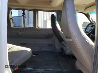 2018 Chevrolet Express Passenger LT с VIN 1GAZGPFGXJ1332144, выставлен на аукционе Copart как лот 87666475 с пробегом 141 953 миль миль и Списание • Salvage title. История ставок и продаж доступна на DreamBid. Изображение 11.