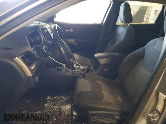 2017 Jeep Cherokee Sport with VIN 1C4PJMAB7HW658278, listed as a Copart auction lot 46120015 with 119,928 mi miles and Clean Title. Bid and sale history available at carsss.com. Image 7.