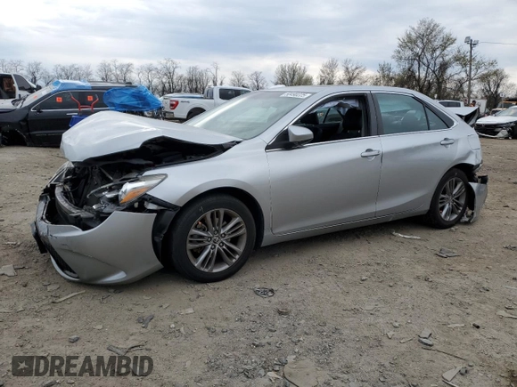 2015 Toyota Camry XLE with VIN 4T1BF1FK5FU492382, listed as a Copart auction lot 50490225 with 60,724 mi miles and Salvage Title. Bid and sale history available at carsss.com. Image 1.
