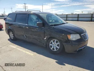 2013 Chrysler Town & Country Touring with VIN 2C4RC1BGXDR584370, listed as a Copart auction lot 50435755 with 134,299 mi miles and Salvage Title. Bid and sale history available at carsss.com. Image 4.