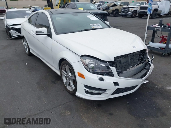 2014 Mercedes-Benz C 250 с VIN WDDGJ4HB8EG289464, выставлен на аукционе IAAI как лот 42349250 с пробегом 104 818 миль миль и . История ставок и продаж доступна на DreamBid. Изображение 1.