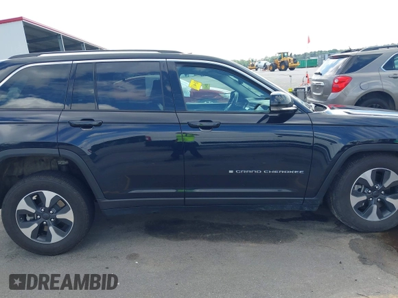 2024 Jeep Grand Cherokee with VIN 1C4RJYB63RC710199, listed as a IAAI auction lot 42484237 with 45,318 mi miles and . Bid and sale history available at DreamBid. Image 13.