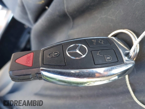 2011 Mercedes-Benz GLK 350 with VIN WDCGG8HB6BF623406, listed as a IAAI auction lot 41693977 with 154,546 mi miles and . Bid and sale history available at DreamBid. Image 11.