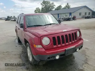 2014 Jeep Patriot Latitude with VIN 1C4NJRFB8ED845677, listed as a Copart auction lot 66019864 with 188,587 mi miles and Salvage Title. Bid and sale history available at carsss.com. Image 12.