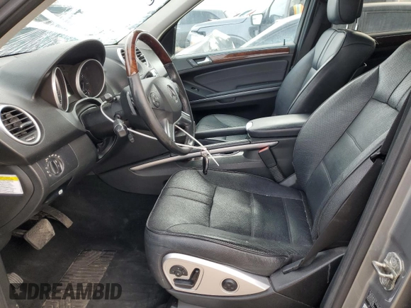 2010 Mercedes-Benz M 550 with VIN 4JGBB7CB5AA546406, listed as a Copart auction lot 46042685 with 125,052 mi miles and Salvage Title. Bid and sale history available at DreamBid. Image 7.