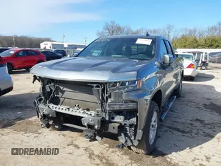 2020 Chevrolet Silverado 1500 LT with VIN 1GCRYDED1LZ274357, listed as a IAAI auction lot 41525824 with 58,572 mi miles. Bid and sale history available at carsss.com. Image 2.