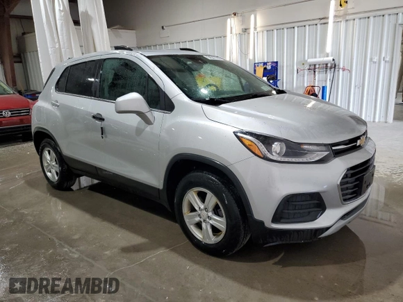 2019 Chevrolet Trax LT with VIN KL7CJPSB8KB932596, listed as a Copart auction lot 54541155 with 67,752 mi miles and Salvage Title. Bid and sale history available at carsss.com. Image 4.