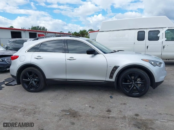 2017 Infiniti QX70 with VIN JN8CS1MU0HM144280, listed as a IAAI auction lot 41560078 with NaN miles. Bid and sale history available at carsss.com. Image 13.
