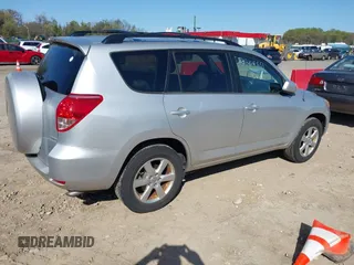 2008 Toyota RAV4 Ltd with VIN JTMBK31V985071386, listed as a IAAI auction lot 42068551 with 213,805 mi miles. Bid and sale history available at carsss.com. Image 4.
