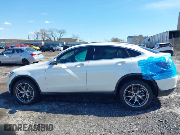 2022 Mercedes-Benz GLC with VIN W1N0J8EB1NG026331, listed as a IAAI auction lot 41850167 with 1 mi miles. Bid and sale history available at carsss.com. Image 13.