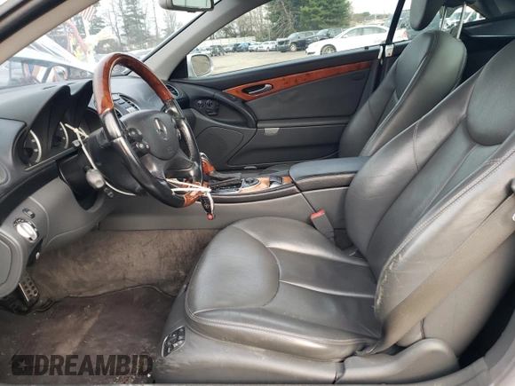 2003 Mercedes-Benz SL 500 z VIN WDBSK75F03F045545, wystawiony jako Copart lot #49281175 z przebiegiem 114 477 mil mil oraz Szkoda całkowita • Salvage title. Historia ofert i sprzedaży dostępna na DreamBid. Obrazek 7.