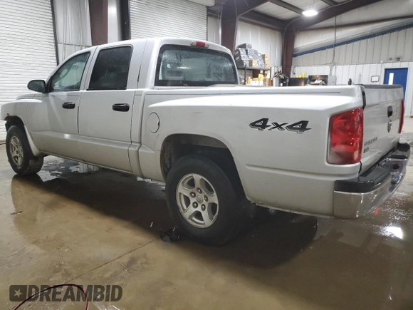 2006 Dodge Dakota SLT with VIN 1D7HW48K16S710932, listed as a Copart auction lot 47996455 with 221,677 mi miles and Salvage Title. Bid and sale history available at carsss.com. Image 2.