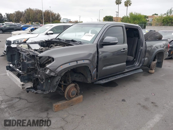 2017 Toyota Tacoma SR5 with VIN 3TMDZ5BN1HM021526, listed as a IAAI auction lot 42204091 with 82,802 mi miles and . Bid and sale history available at DreamBid. Image 19.