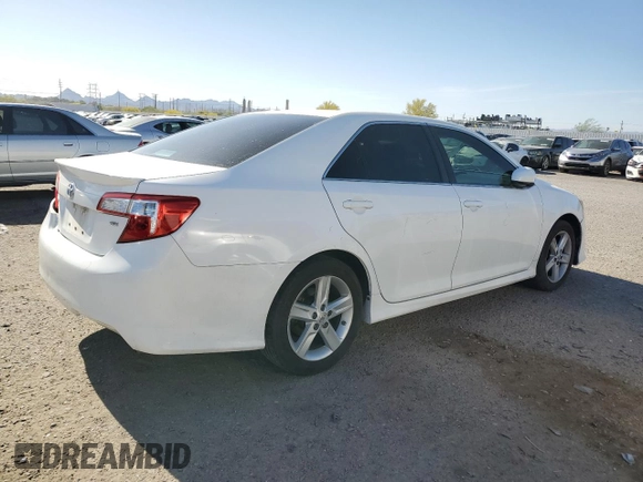 2014 Toyota Camry L with VIN 4T1BF1FK5EU325325, listed as a Copart auction lot 53080605 with 198,115 mi miles and Salvage Title. Bid and sale history available at carsss.com. Image 3.