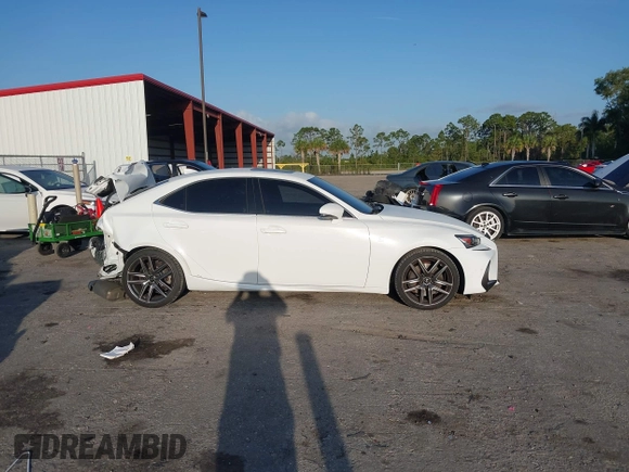 2019 Lexus IS 300 z VIN JTHBA1D21K5093168, wystawiony jako IAAI lot #42110034 z przebiegiem 68 351 mil mil oraz . Historia ofert i sprzedaży dostępna na DreamBid. Obrazek 14.