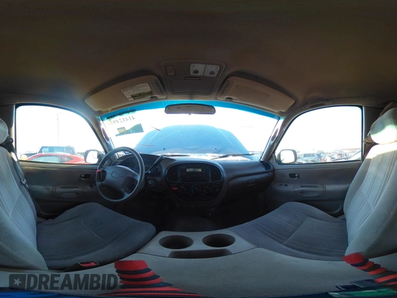 2000 Toyota Tundra SR5 with VIN 5TBRT3413YS019873, listed as a IAAI auction lot 41412497 with 305,472 mi miles and . Bid and sale history available at DreamBid. Image 18.