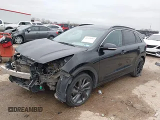 2017 Kia Niro Touring Launch Edition with VIN KNDCC3LC2H5078662, listed as a IAAI auction lot 41527692 with 100,269 mi miles. Bid and sale history available at carsss.com. Image 17.