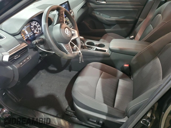 2025 Nissan Altima SV with VIN 1N4BL4DV3SN375793, listed as a Copart auction lot 54016875 with 1,646 mi miles and Clean Title. Bid and sale history available at DreamBid. Image 7.
