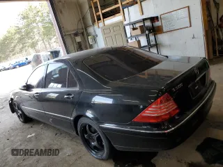 2005 Mercedes-Benz S-Class 5.0L with VIN WDBNG75J25A437882, listed as a Copart auction lot 49457875 with 113,543 mi miles and Salvage Title. Bid and sale history available at carsss.com. Image 2.