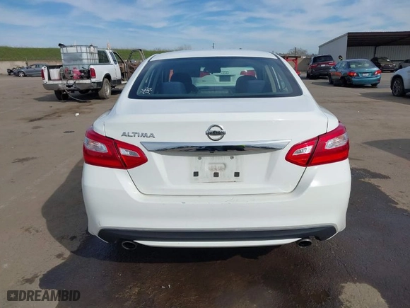 2016 Nissan Altima 2.5 SR with VIN 1N4AL3AP0GC173508, listed as a IAAI auction lot 41681087 with 153,004 mi miles. Bid and sale history available at carsss.com. Image 16.