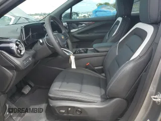 2024 Chevrolet Blazer EV eAWD LT z VIN 3GNKDBRJ9RS202885, wystawiony jako Copart lot #69214274 z przebiegiem 1472 mil mil oraz Szkody całkowita. Historia ofert i sprzedaży dostępna na DreamBid. Obrazek 7.