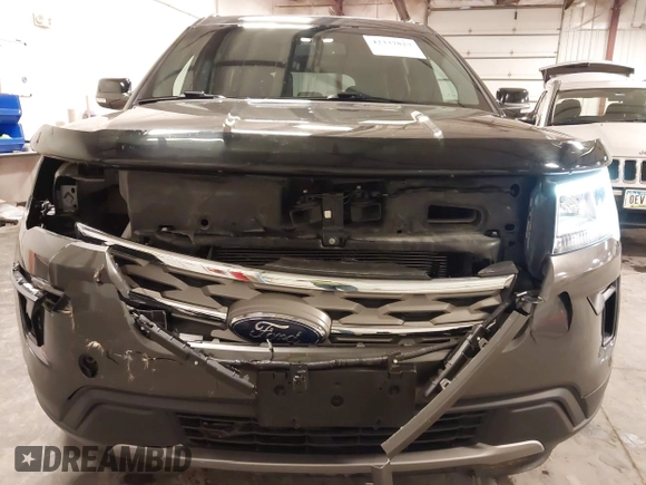 2018 Ford Explorer XLT z VIN 1FM5K8D83JGB43172, wystawiony jako IAAI lot #42337827 z przebiegiem 113 730 mil mil oraz . Historia ofert i sprzedaży dostępna na DreamBid. Obrazek 6.