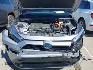 2024 Toyota RAV4 Hybrid XSE with VIN 4T3E6RFV7RU168500, listed as a IAAI auction lot 41750864 with 5,965 mi miles. Bid and sale history available at carsss.com. Image 10.