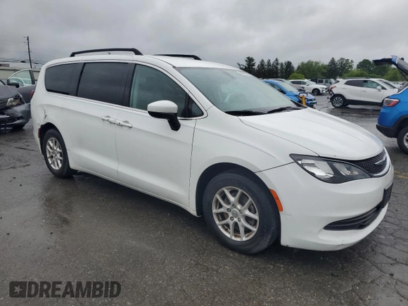 2017 Chrysler Pacifica Touring with VIN 2C4RC1DG8HR695034, listed as a Copart auction lot 55077695 with 113,430 mi miles and Salvage Title. Bid and sale history available at DreamBid. Image 4.