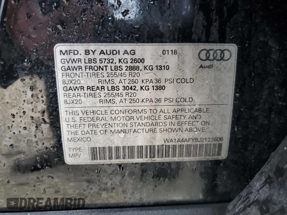 2018 Audi SQ5 Premium Plus z VIN WA1A4AFY8J2123606, wystawiony jako Copart lot #55566815 z przebiegiem 105 113 mil mil oraz Szkoda całkowita • Salvage title. Historia ofert i sprzedaży dostępna na DreamBid. Obrazek 13.