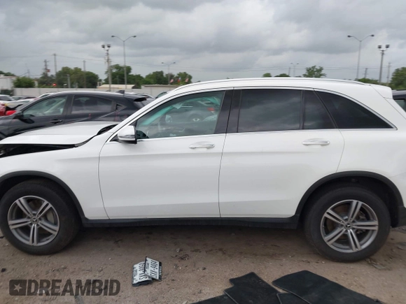 2022 Mercedes-Benz GLC 300 with VIN W1N0G8DB6NG056621, listed as a IAAI auction lot 42160415 with 68,854 mi miles and . Bid and sale history available at DreamBid. Image 14.