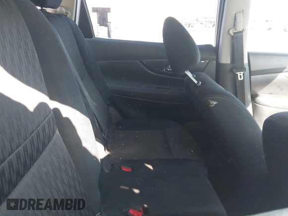 2017 Nissan Rogue SV with VIN KNMAT2MT7HP568955, listed as a IAAI auction lot 41529717 with 1 mi miles. Bid and sale history available at carsss.com. Image 8.