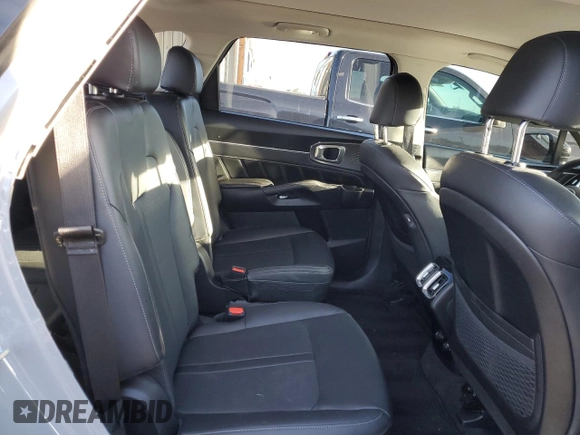 2022 Kia Sorento SX z VIN 5XYRKDLF0NG136154, wystawiony jako Copart lot #50433075 z przebiegiem 17 660 mil mil oraz Szkoda całkowita • Salvage title. Historia ofert i sprzedaży dostępna na DreamBid. Obrazek 11.