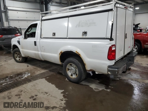 2009 Ford F-250 XL z VIN 1FTNF20589EA85598, wystawiony jako Copart lot #89197675 z przebiegiem 244 925 mil mil oraz Czysty tytuł • Clean title. Historia ofert i sprzedaży dostępna na DreamBid. Obrazek 2.